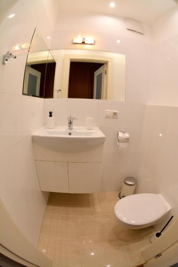 ורשה Azyl Apartments מראה חיצוני תמונה