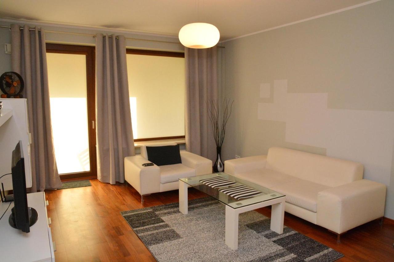ורשה Azyl Apartments מראה חיצוני תמונה