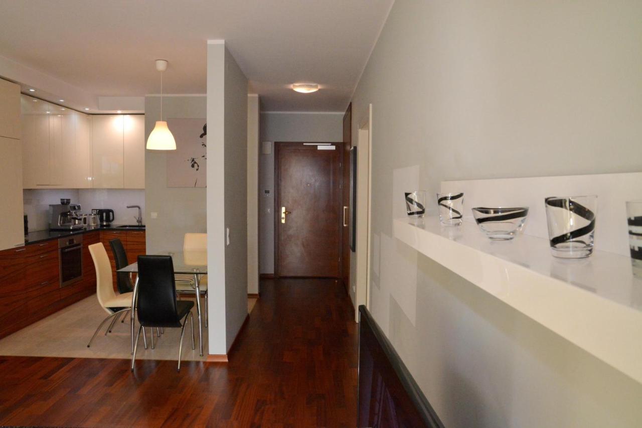 ורשה Azyl Apartments מראה חיצוני תמונה