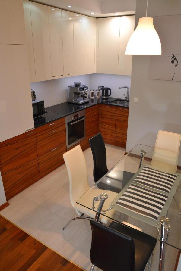 ורשה Azyl Apartments מראה חיצוני תמונה